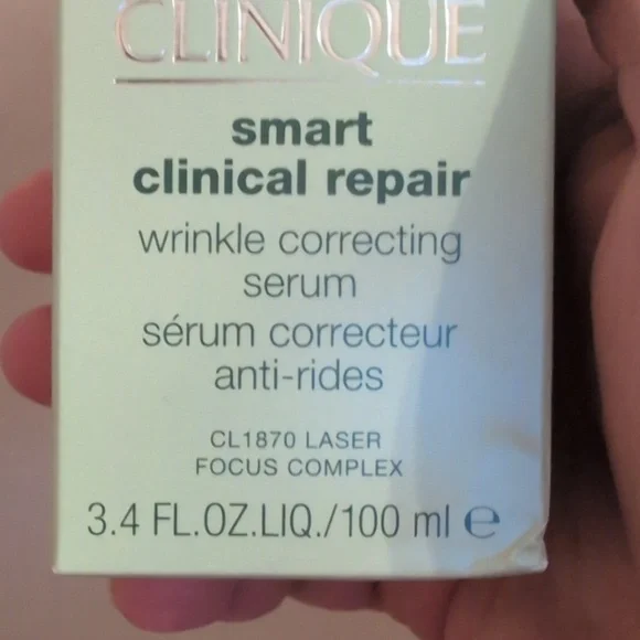Clinique Smart Clinical Repair Wrinkle Correcting Serum - Picture 3 of 3